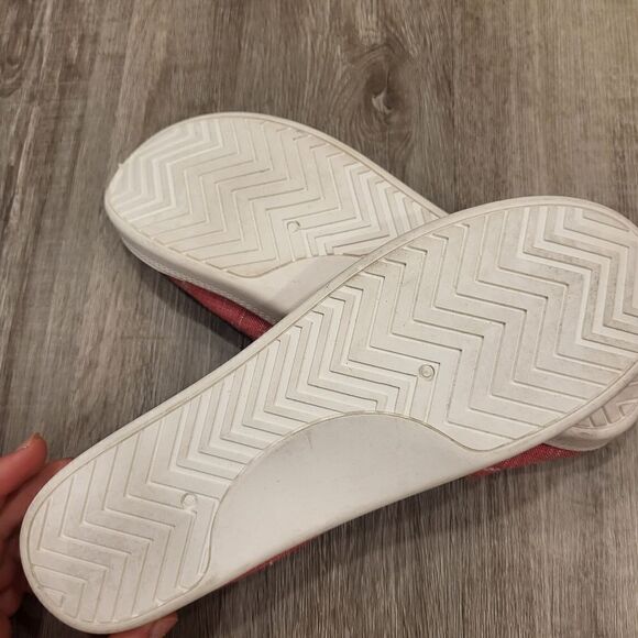 Pink Keds super soft and comfortable - Picture 2 of 7